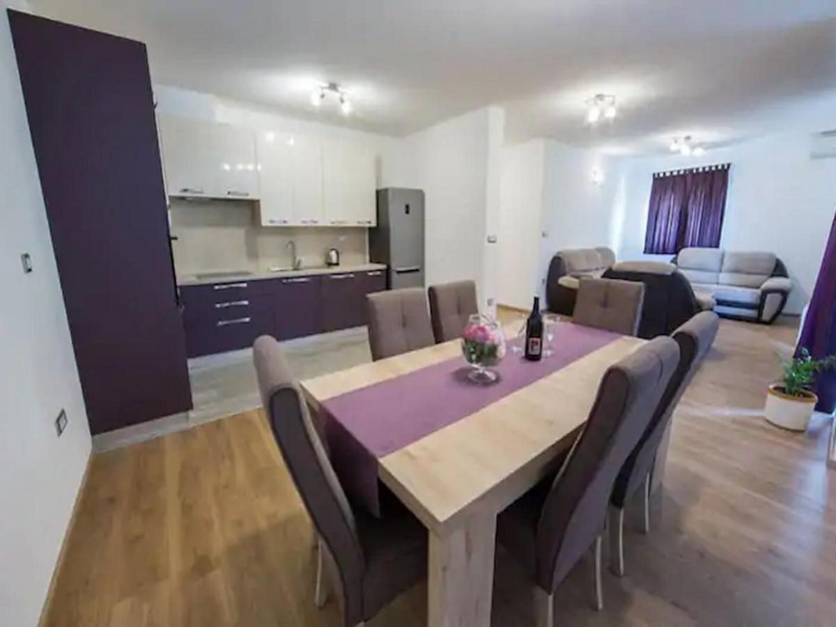 Holiday Home J&D No 2 بودْسْتغانا المظهر الخارجي الصورة